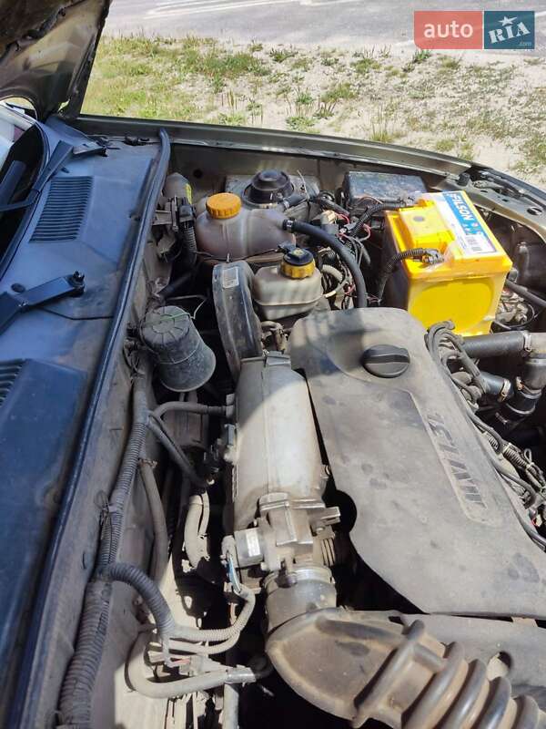 Седан Daewoo Lanos 2004 в Березному