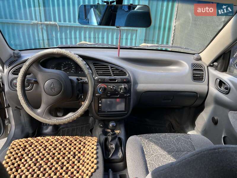 Седан Daewoo Lanos 2004 в Ужгороде