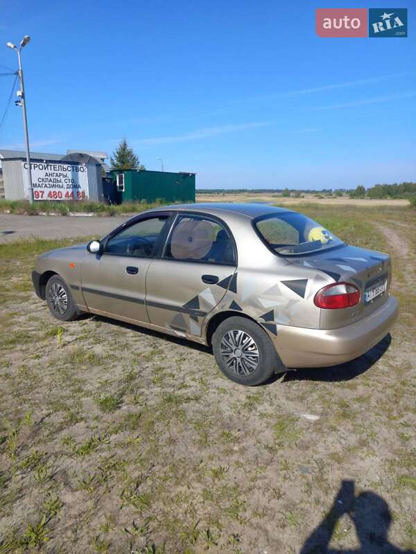 Седан Daewoo Lanos 2004 в Макарове
