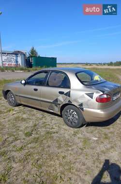 Седан Daewoo Lanos 2004 в Макарові