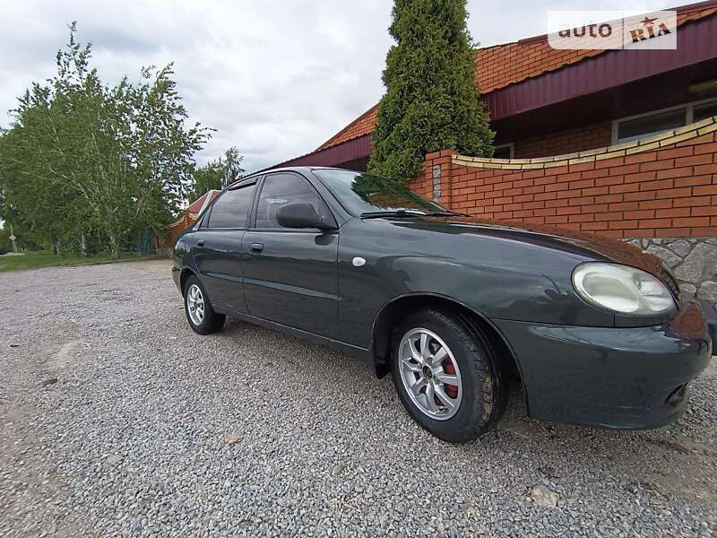 Седан Daewoo Lanos 1998 в Дніпрі