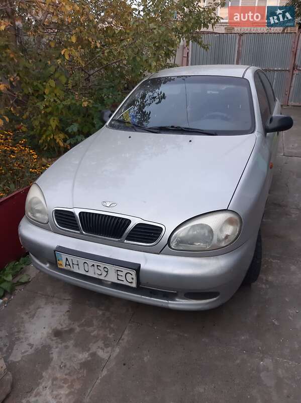Седан Daewoo Lanos 2001 в Мукачевому