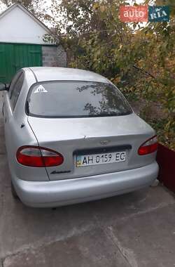 Седан Daewoo Lanos 2001 в Мукачевому
