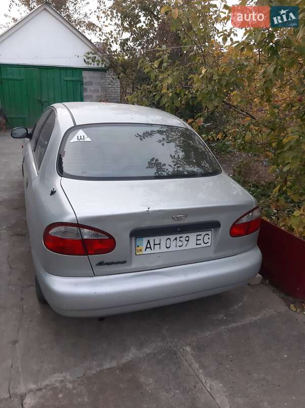 Седан Daewoo Lanos 2001 в Мукачевому