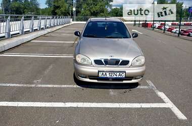 Седан Daewoo Lanos 2004 в Киеве