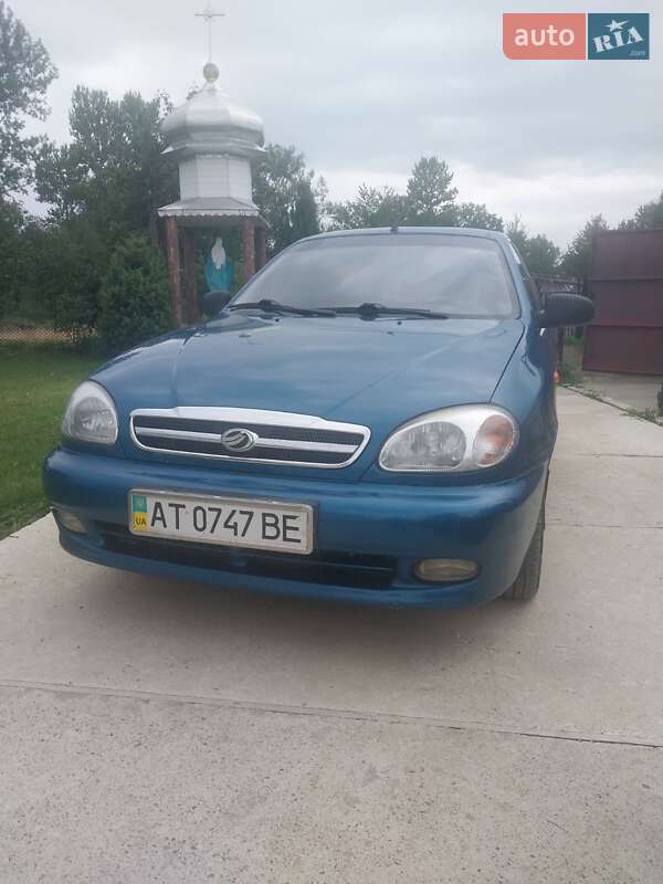 Седан Daewoo Lanos 2011 в Перегинском