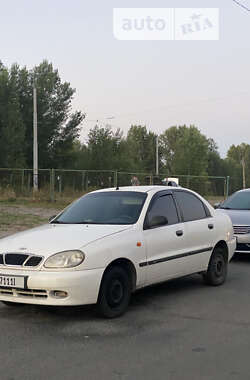 Седан Daewoo Lanos 2003 в Киеве