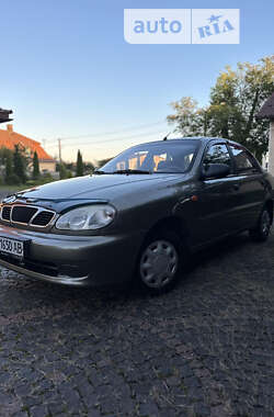 Седан Daewoo Lanos 2004 в Львове