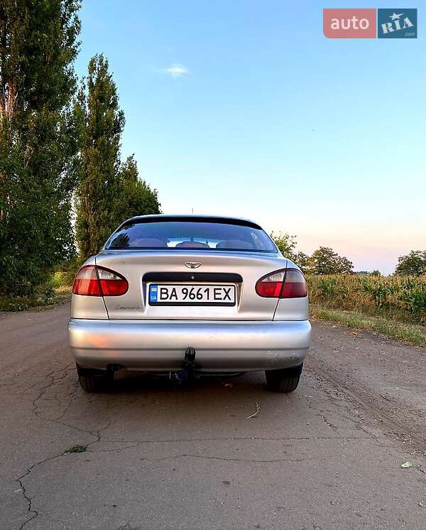 Седан Daewoo Lanos 2007 в Ольшанке