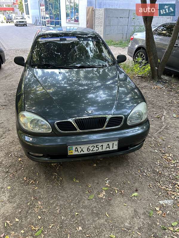 Седан Daewoo Lanos 1998 в 