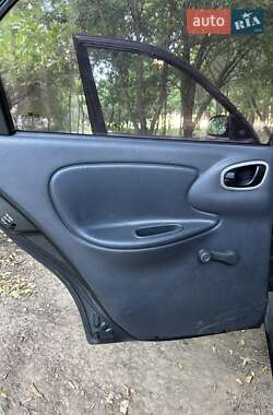Седан Daewoo Lanos 1998 в 