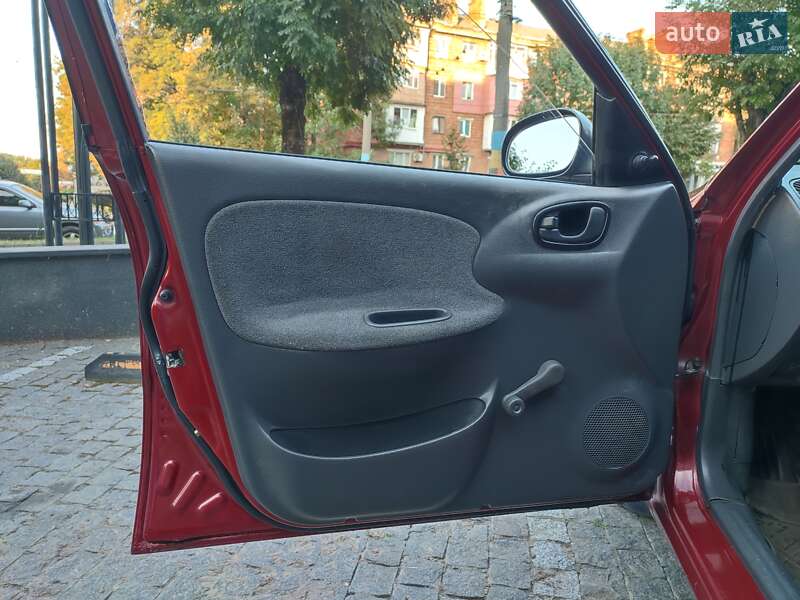 Седан Daewoo Lanos 2005 в Черновцах
