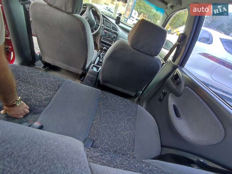 Седан Daewoo Lanos 2005 в Черновцах