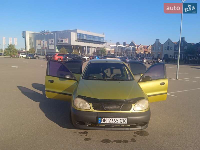 Седан Daewoo Lanos 2006 в Києві