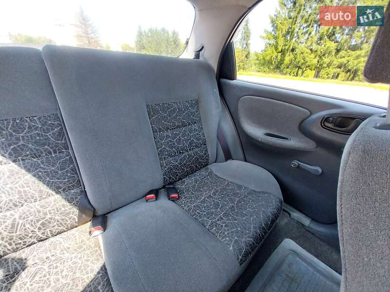 Седан Daewoo Lanos 2008 в Ровно