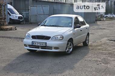 Седан Daewoo Lanos 2001 в Киеве