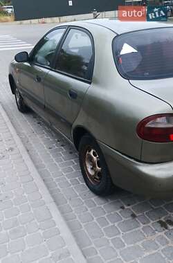 Седан Daewoo Lanos 2004 в Львові