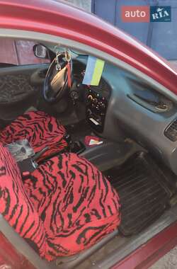 Седан Daewoo Lanos 2004 в 