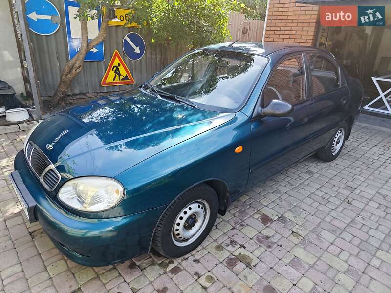 Седан Daewoo Lanos 2004 в Харькове