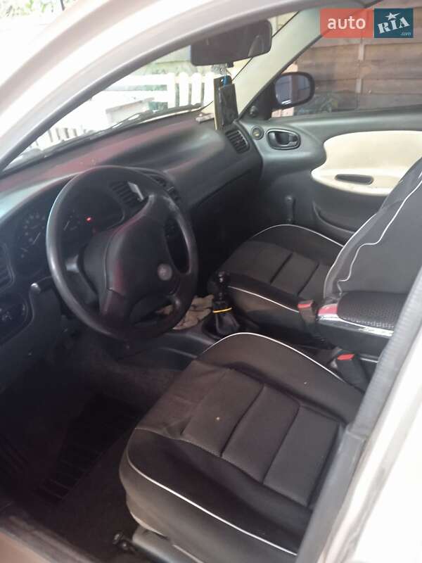 Седан Daewoo Lanos 2008 в Киеве