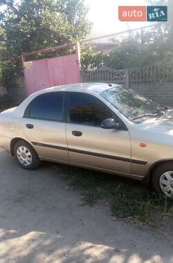 Седан Daewoo Lanos 2004 в Марганці