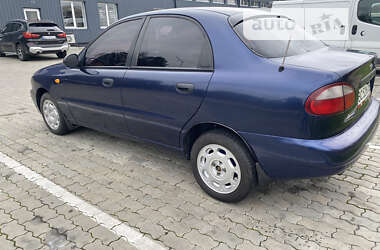 Седан Daewoo Lanos 2001 в Стрые