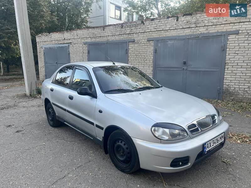 Седан Daewoo Lanos 2003 в Харкові