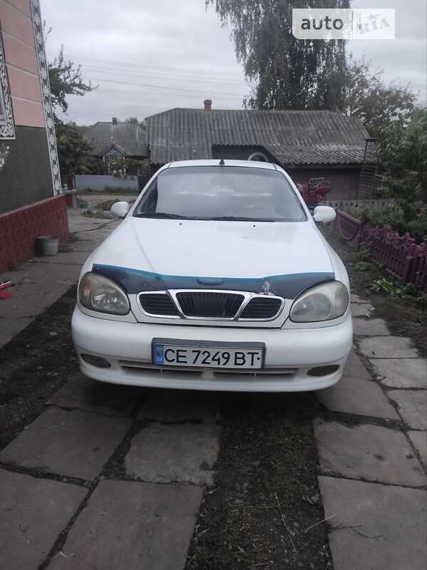 Седан Daewoo Lanos 2002 в Кельменцах