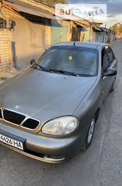 Седан Daewoo Lanos 2003 в Солоному