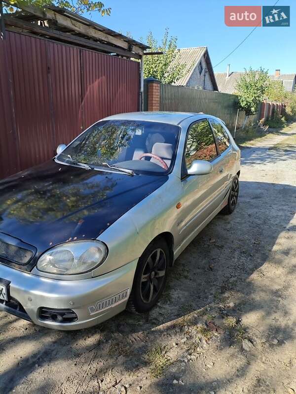 Хэтчбек Daewoo Lanos 2003 в Киеве