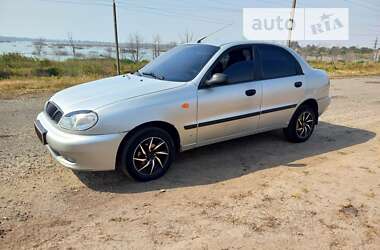 Седан Daewoo Lanos 2002 в Димері