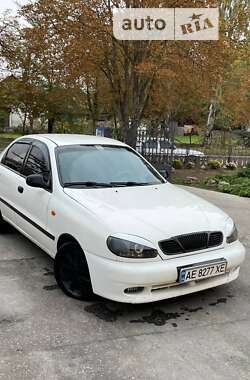 Седан Daewoo Lanos 1998 в Марганці