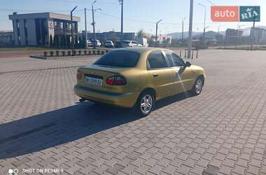 Седан Daewoo Lanos 2006 в Хусте