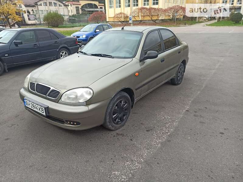 Седан Daewoo Lanos 2007 в Новояворовске