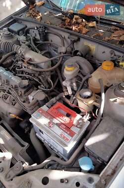 Седан Daewoo Lanos 2002 в 