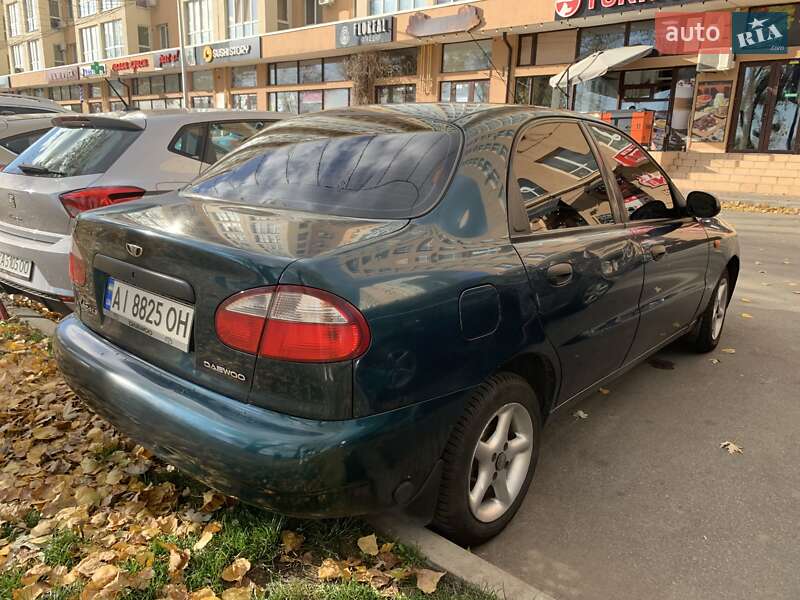 Седан Daewoo Lanos 2003 в Киеве