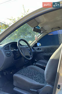 Седан Daewoo Lanos 2004 в Киеве