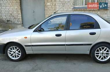 Седан Daewoo Lanos 2004 в Киеве