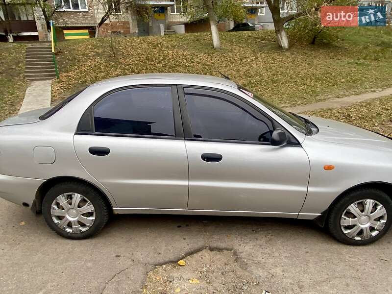 Седан Daewoo Lanos 2004 в Кропивницькому