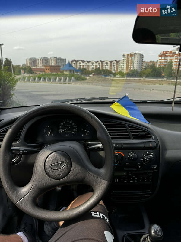 Седан Daewoo Lanos 1998 в Тернополе