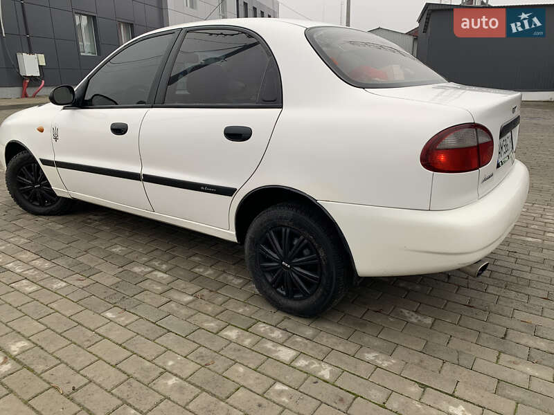 Седан Daewoo Lanos 2004 в Житомирі