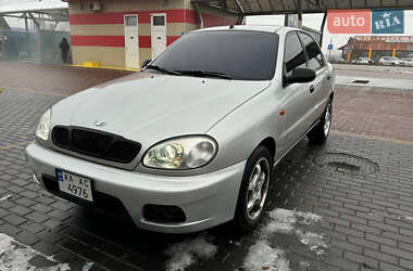 Седан Daewoo Lanos 2004 в Киеве