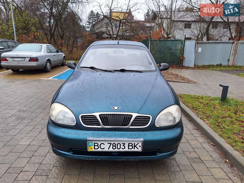 Седан Daewoo Lanos 2004 в Львові