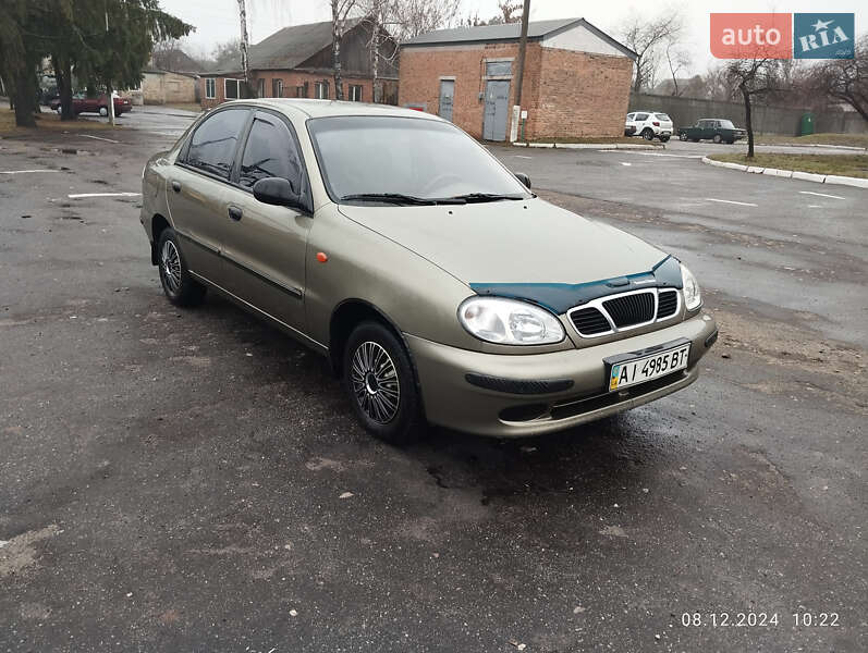 Седан Daewoo Lanos 2002 в Иванкове