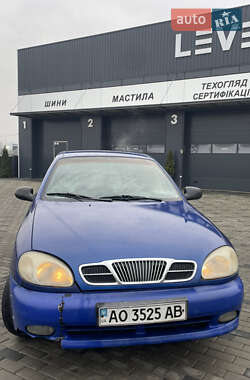 Седан Daewoo Lanos 2005 в Хусті