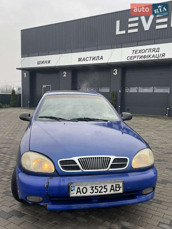 Седан Daewoo Lanos 2005 в Хусте