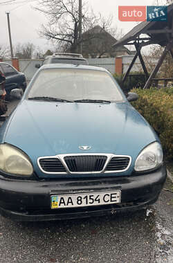 Седан Daewoo Lanos 1998 в Іванкові