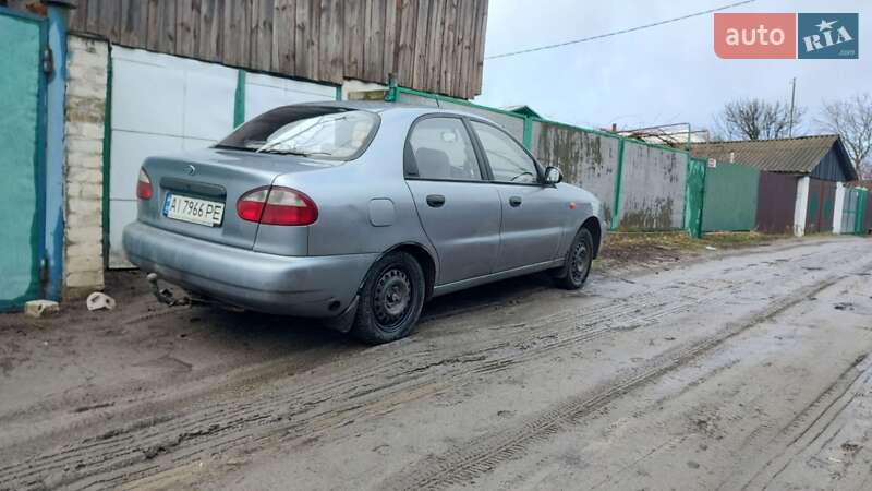 Седан Daewoo Lanos 2009 в Десне