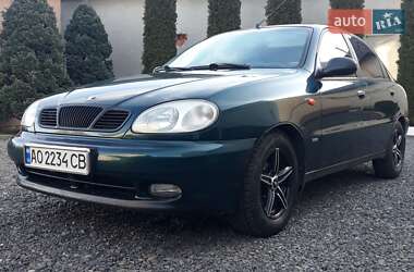 Седан Daewoo Lanos 2003 в Хусті