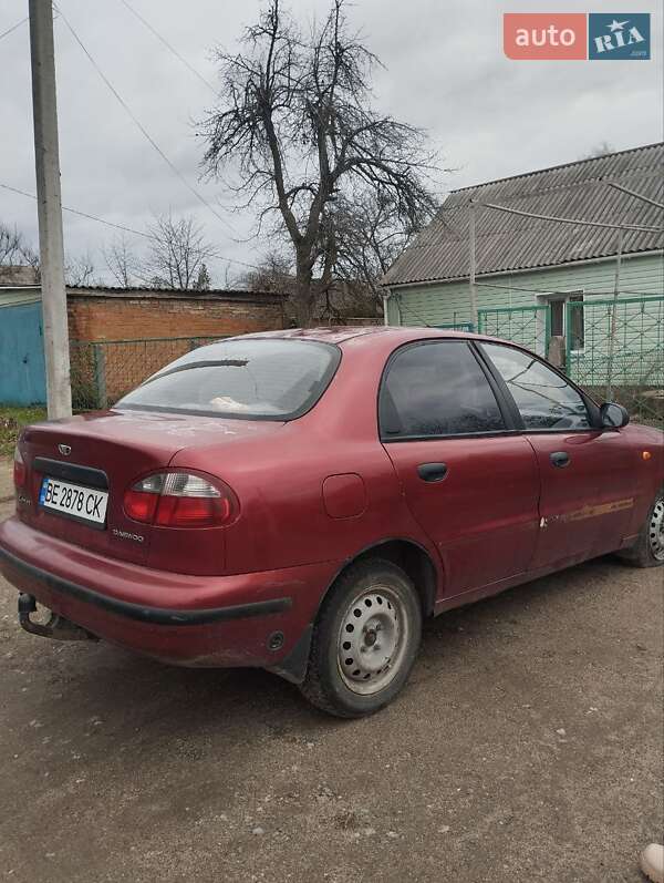 Седан Daewoo Lanos 2002 в Первомайске